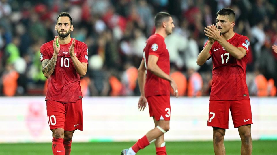 Cengiz Ünder ve Hakan Çalhanoğlu A Milli Takım aday kadrosundan çıkarıldı